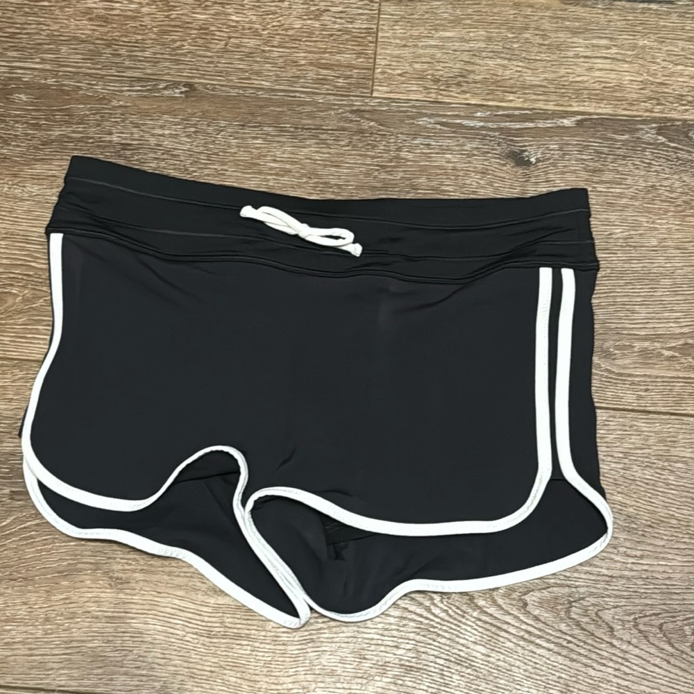 Athleta black shorts XS